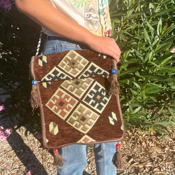 Bolso bandolera de festival Kilim de chocolate